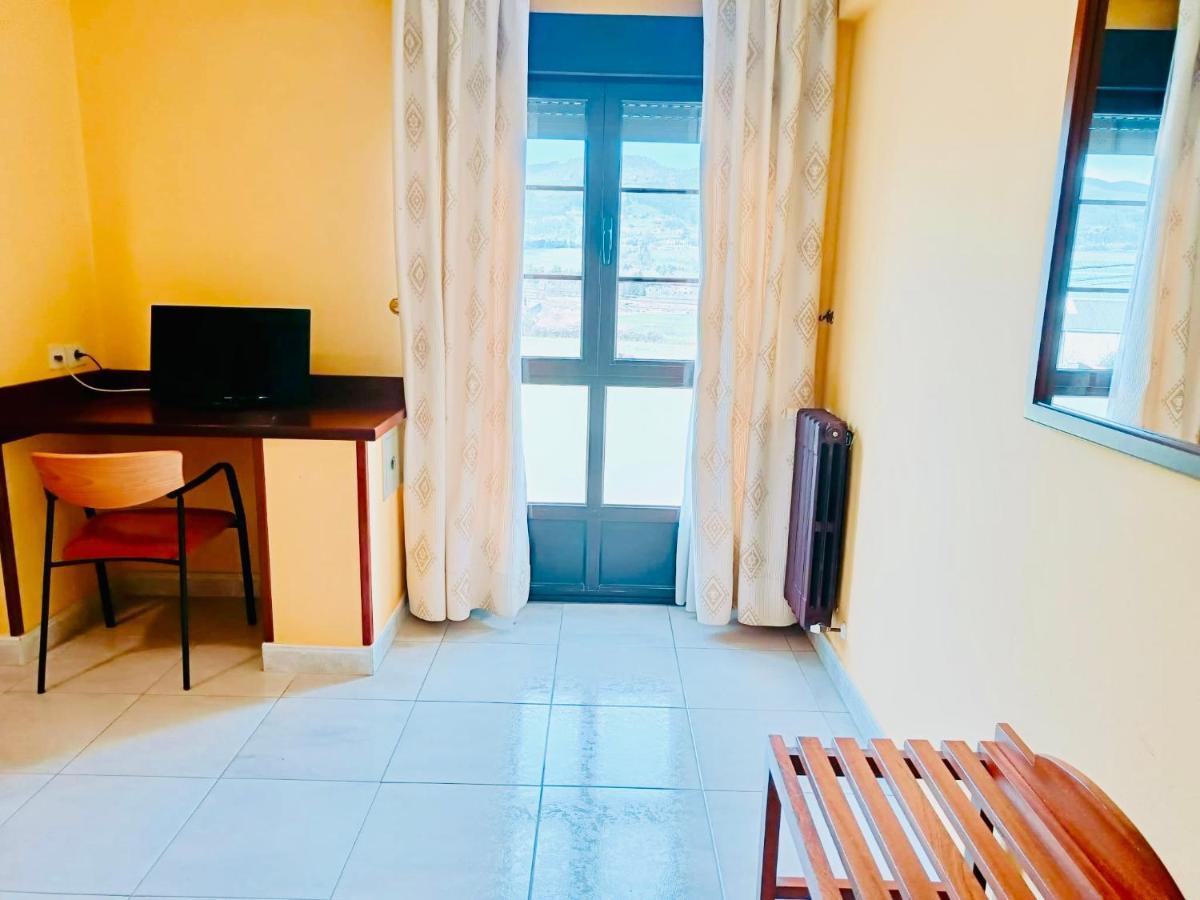 Hotel Alameda Villaviciosa  Dış mekan fotoğraf