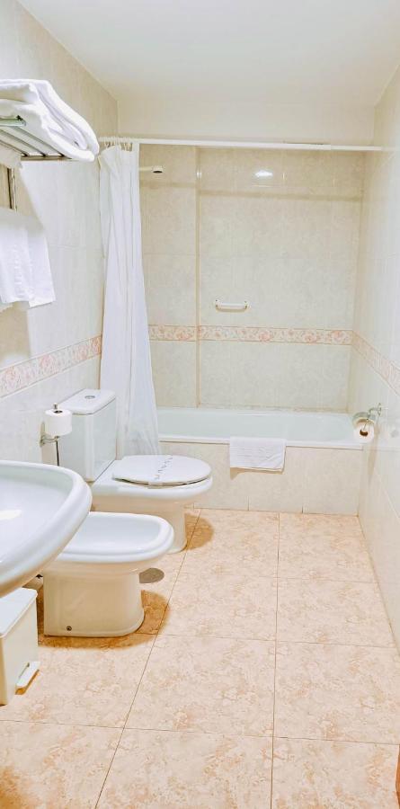 Hotel Alameda Villaviciosa  Dış mekan fotoğraf
