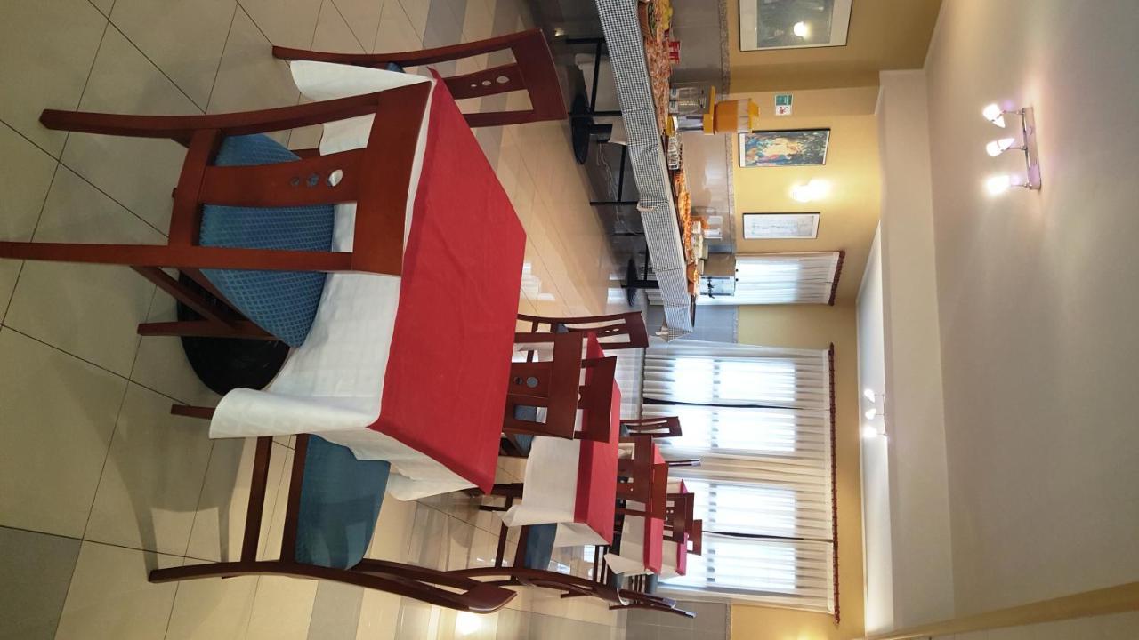 Hotel Alameda Villaviciosa  Dış mekan fotoğraf