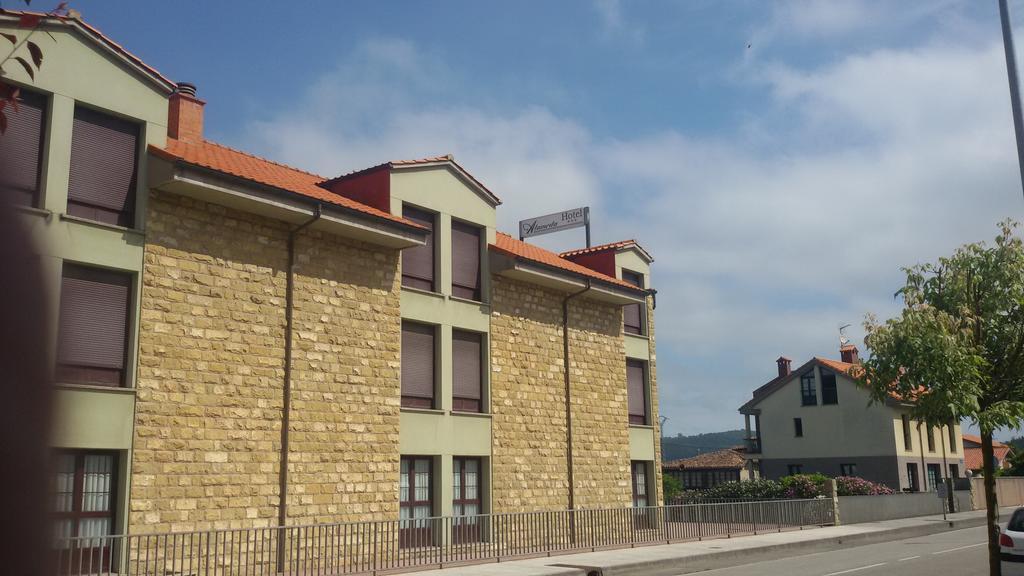 Hotel Alameda Villaviciosa  Dış mekan fotoğraf