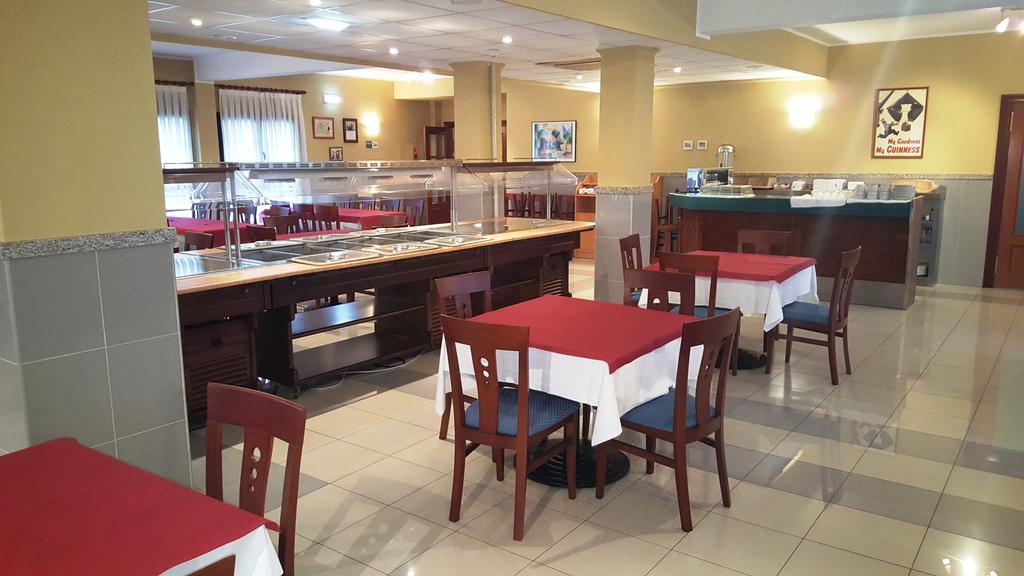 Hotel Alameda Villaviciosa  Dış mekan fotoğraf