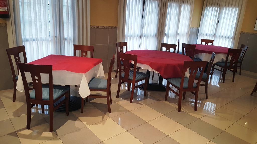 Hotel Alameda Villaviciosa  Dış mekan fotoğraf
